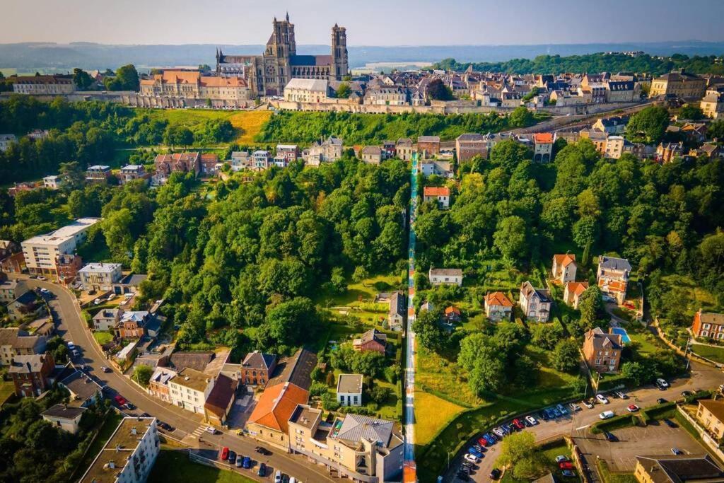 شقة لووْ  في Au Coeur De La Cite Medievale المظهر الخارجي الصورة